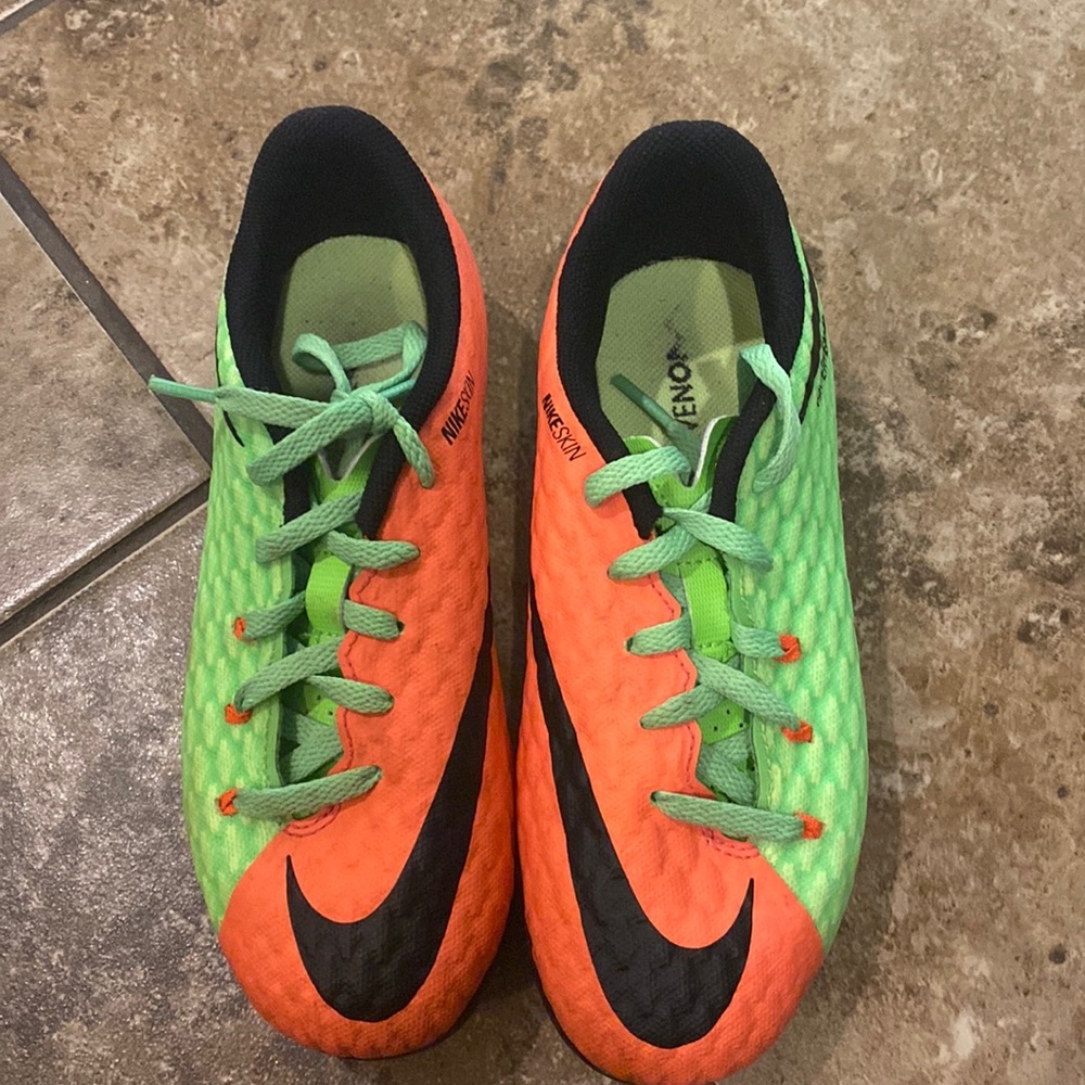 Nike Hypervenom kids soccer cleats size 13.5